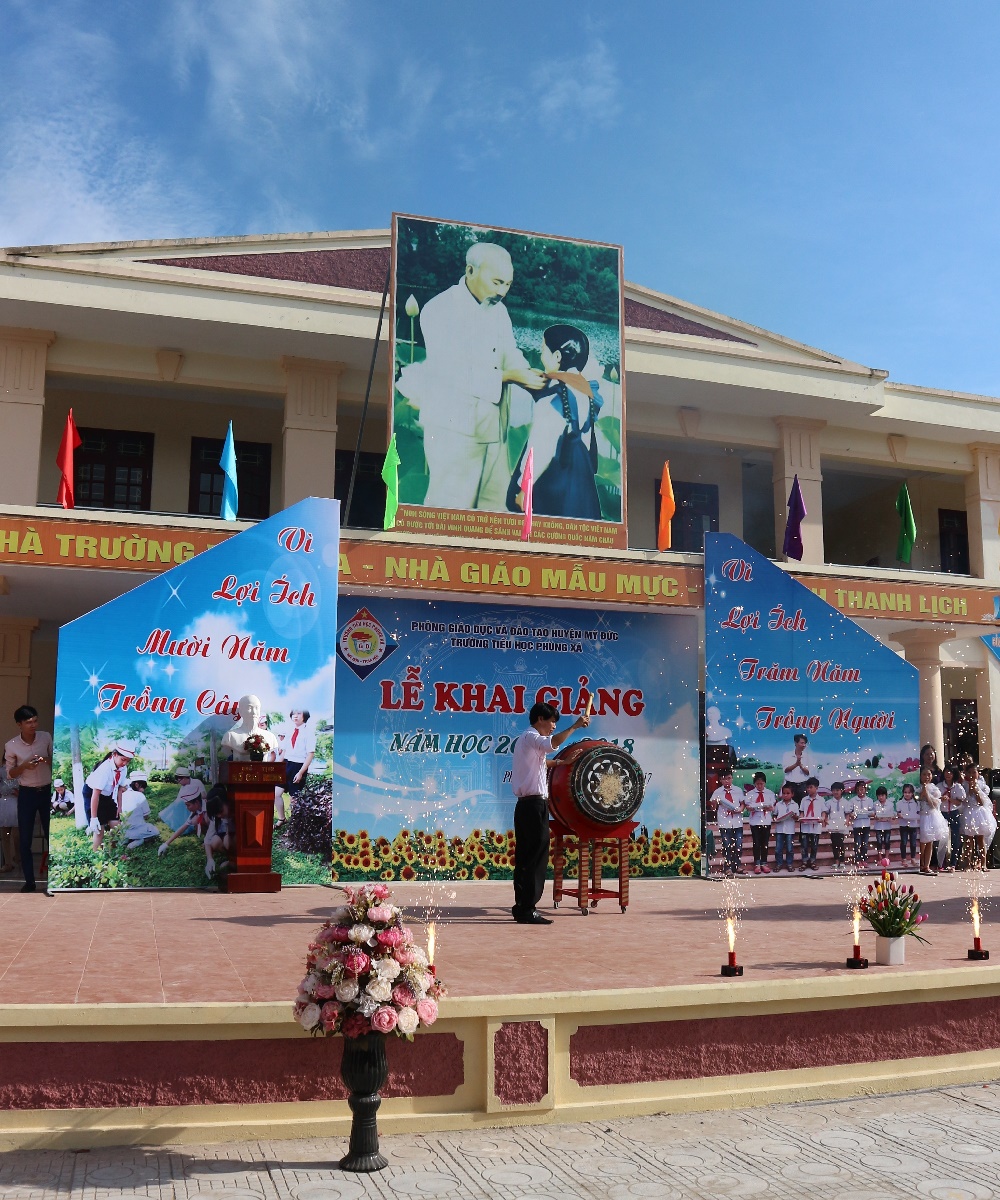 Trường Tiểu học Phùng Xá tưng bừng khai giảng đón năm học mới 2017 - 2018